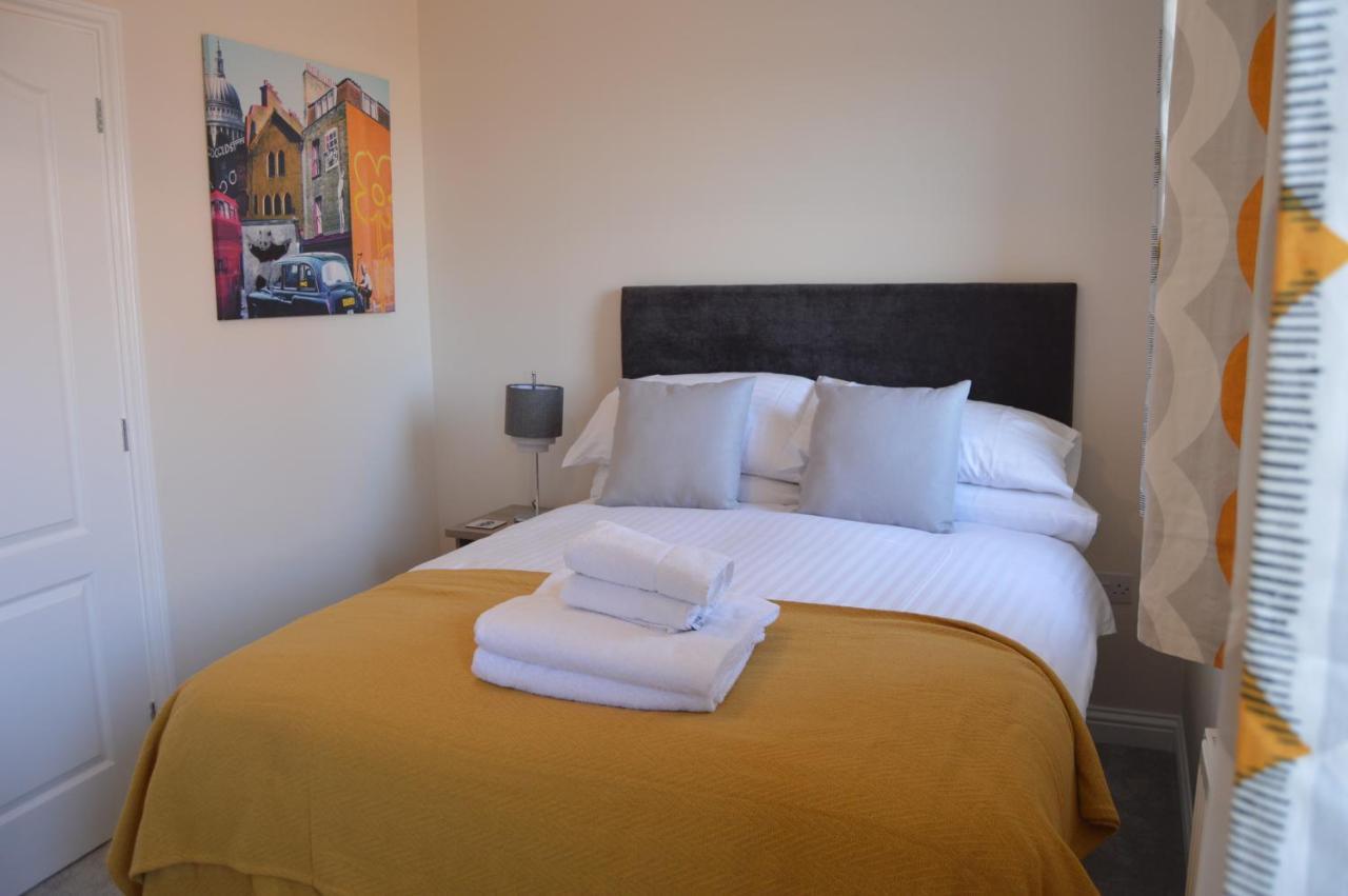 Fantastic Hampton Centre Stay Peterborough Exterior foto